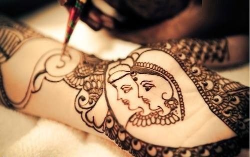 Romantic Mehndi Designs for Hands